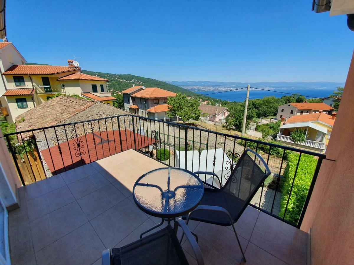 Apartman Dubravka 1 Lovran Exterior photo